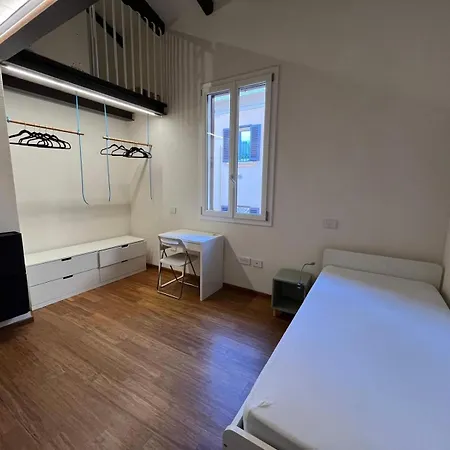 Apartment Moderno In Piazza Aldrovandi