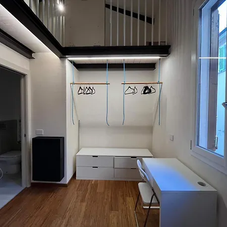 アパート Moderno In Piazza Aldrovandi ボローニャ