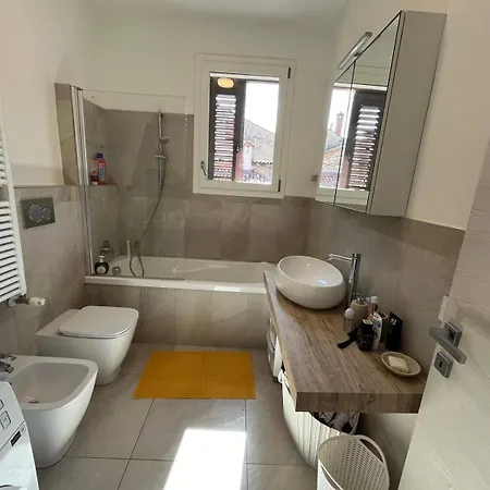 Moderno In Piazza Aldrovandi Apartamento