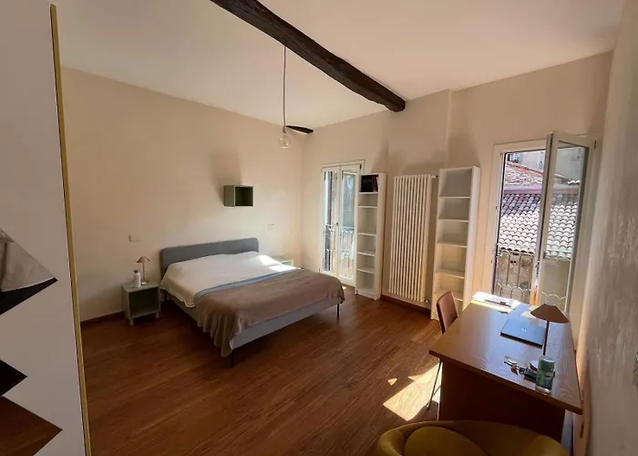 Moderno In Piazza Aldrovandi 아파트 *