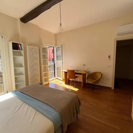 Moderno In Piazza Aldrovandi Apartmán